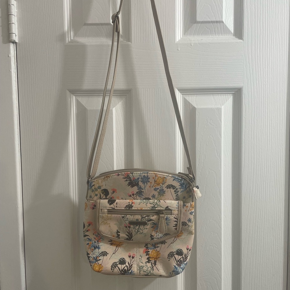Cream Crossbody Bag with Floral Pattern and Adjustable Strap